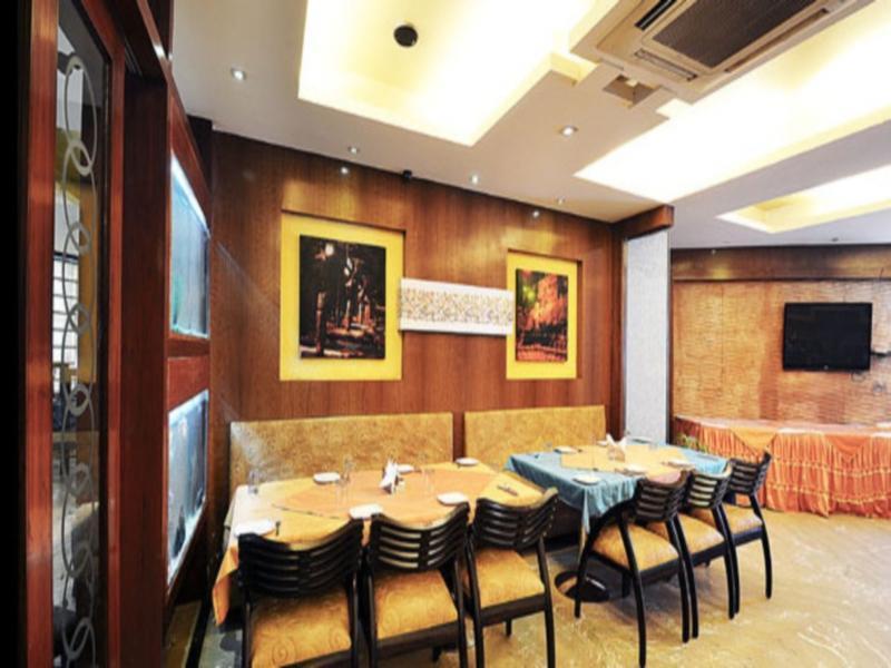 Hotel J S Residency 3*